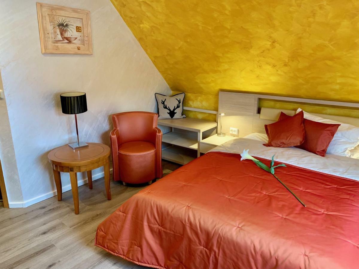 Boutique Hotel Goldene Henne Wolfsburg Buitenkant foto
